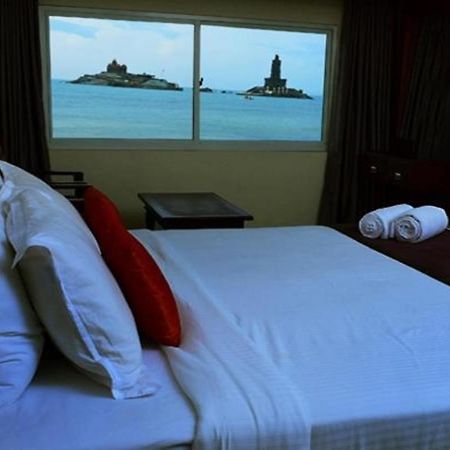 Hotel Sea Face Канякумари Екстериор снимка