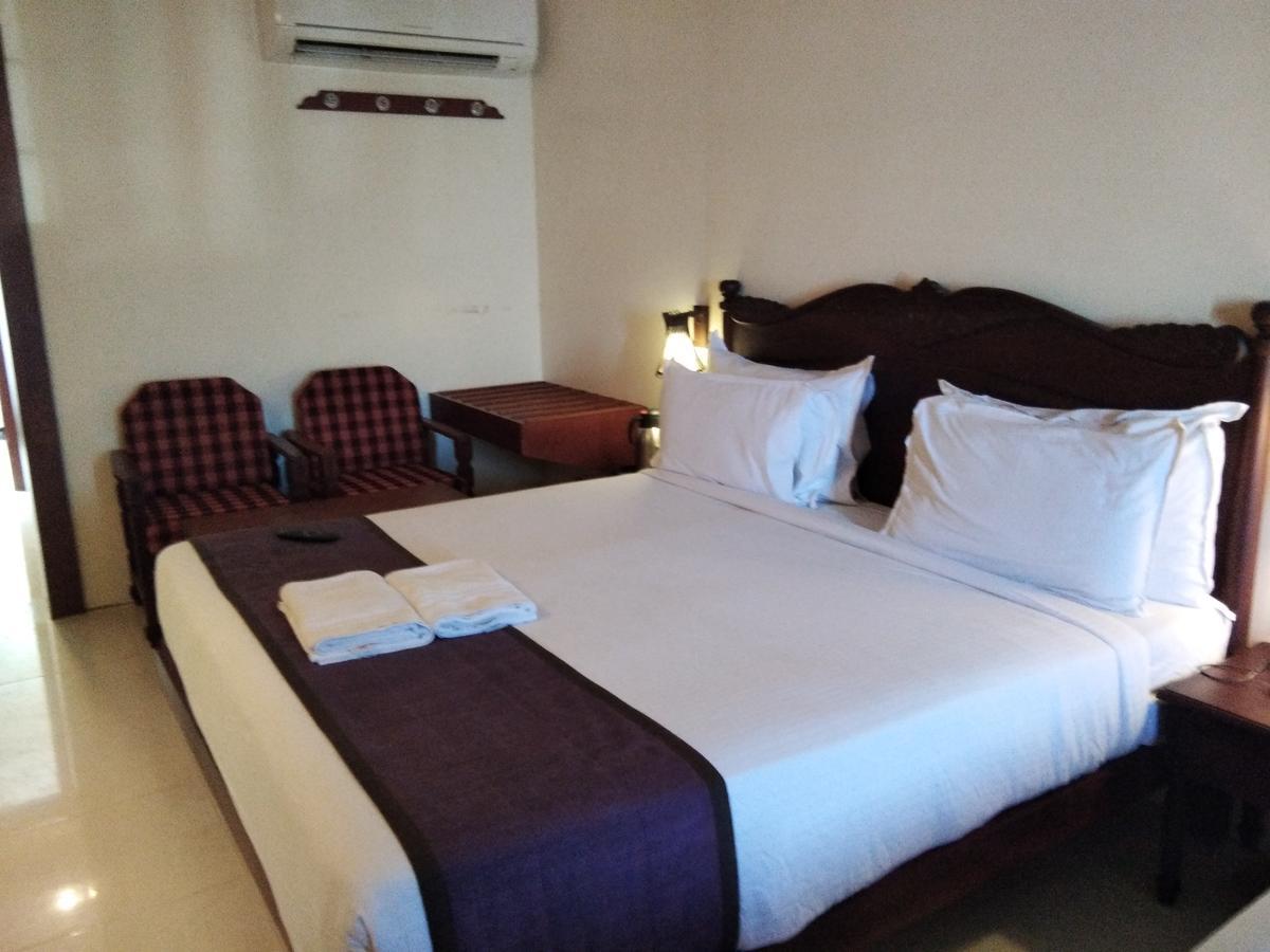 Hotel Sea Face Канякумари Екстериор снимка