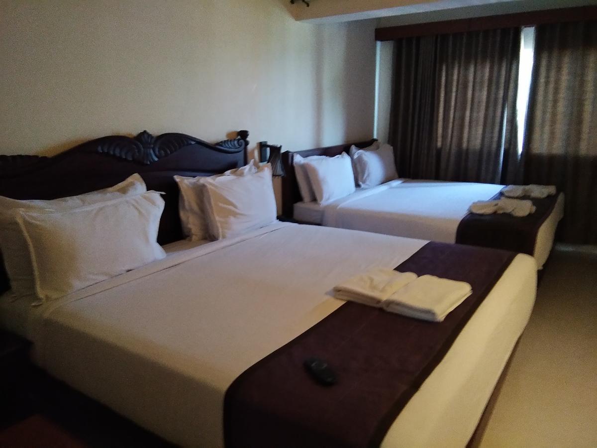 Hotel Sea Face Канякумари Екстериор снимка