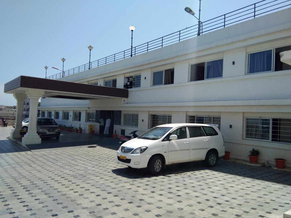 Hotel Sea Face Канякумари Екстериор снимка