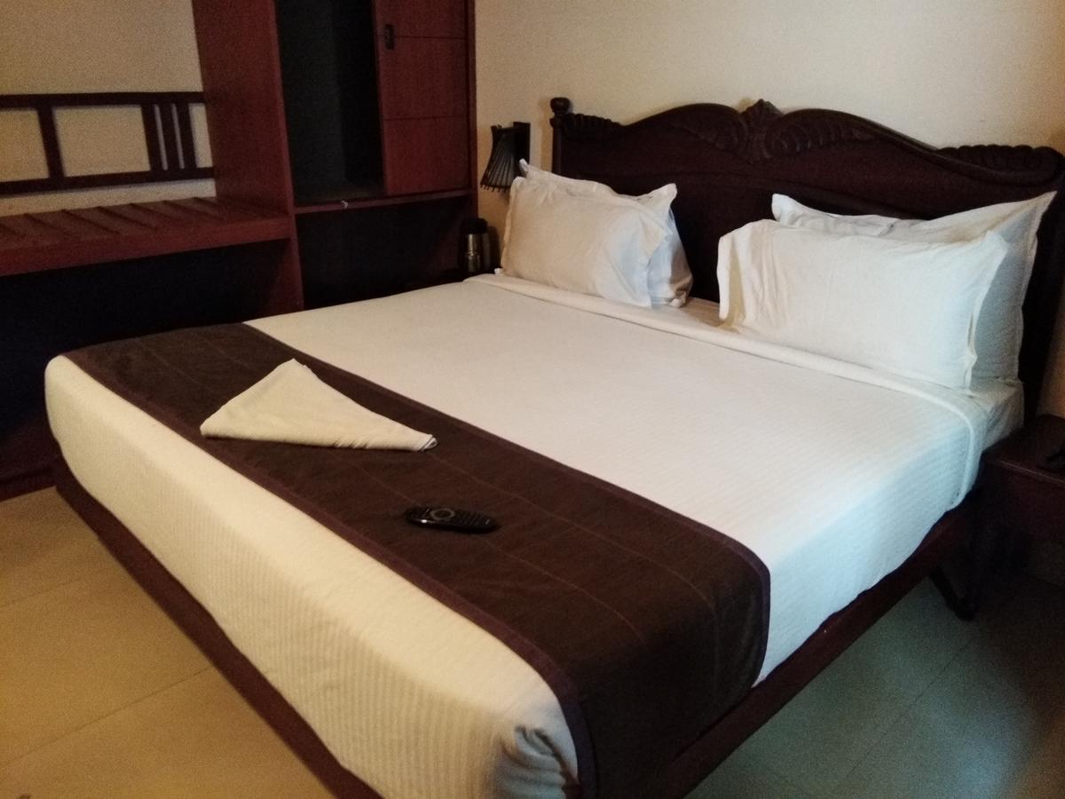 Hotel Sea Face Канякумари Екстериор снимка