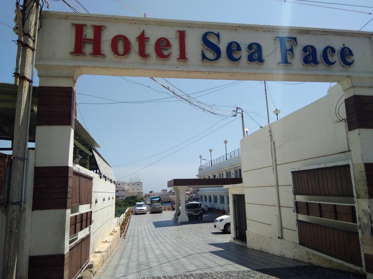 Hotel Sea Face Канякумари Екстериор снимка