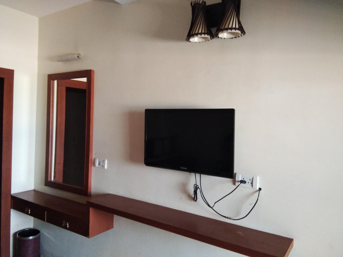 Hotel Sea Face Канякумари Екстериор снимка